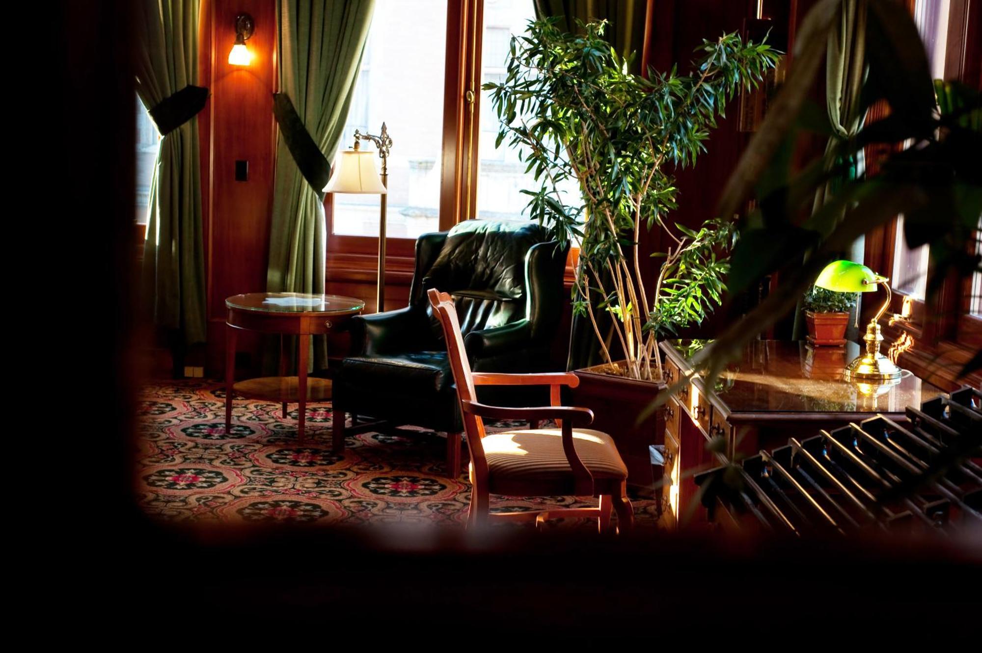 The Inn At The Union Club Of British Columbia วิกตอเรีย ภายนอก รูปภาพ